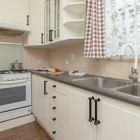 Cosy With Balcony In By Renters Apartmán Gdaňsk