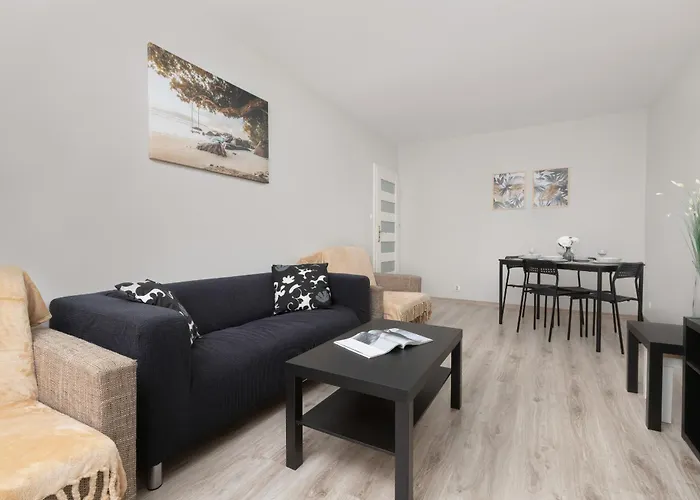 Cosy With Balcony In By Renters Apartman Gdańsk