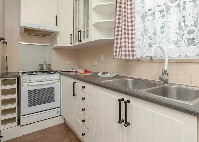 Cosy With Balcony In By Renters Apartman Gdańsk