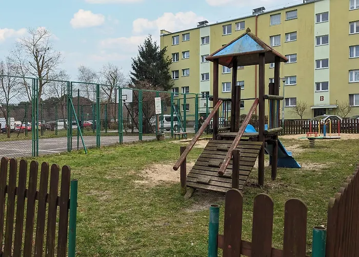 Cosy With Balcony In By Renters Apartman *