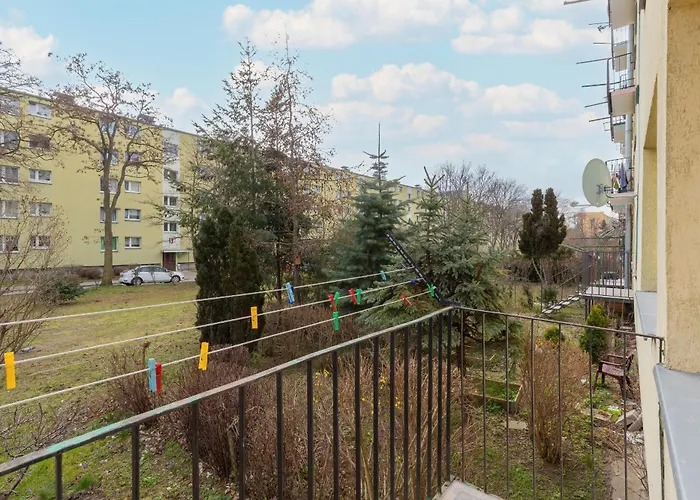 Cosy With Balcony In By Renters Apartman *